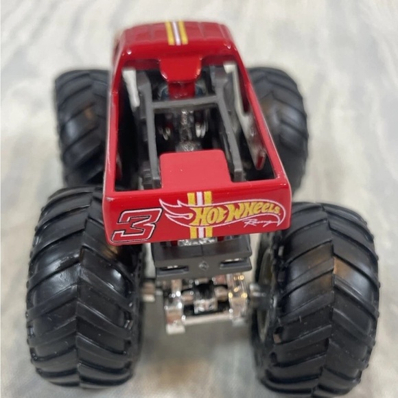 Hot Wheels Red #3 Racing Monster Jam Truck Big Wheel Excellent Condition Car - Picture 6 of 10